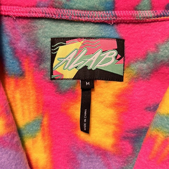 ALAB Fleece Pullover size: M - Picture 3 of 4